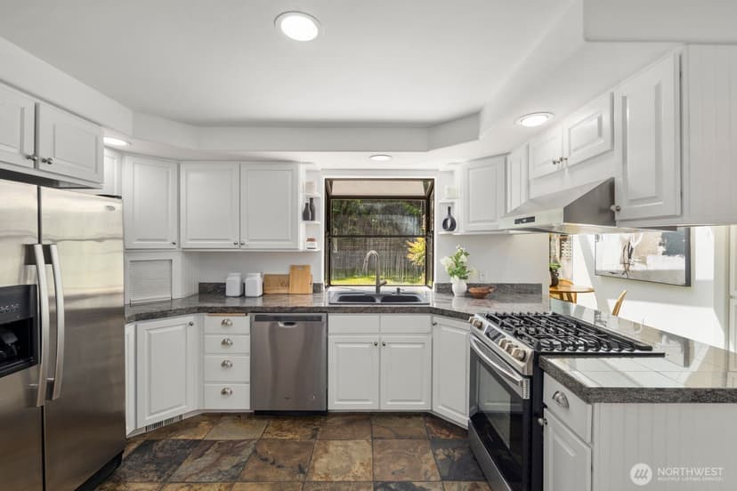 Property photo for 1115 N 30th Street, Renton photo 15