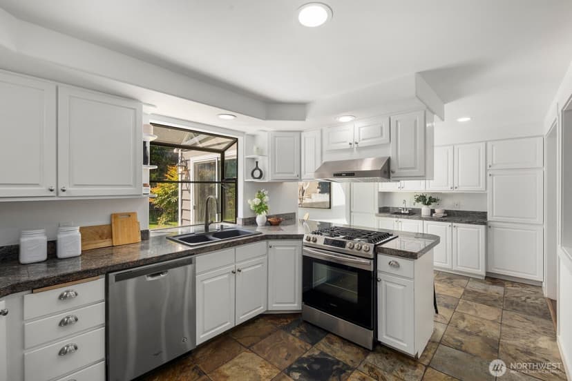Property photo for 1115 N 30th Street, Renton photo 16