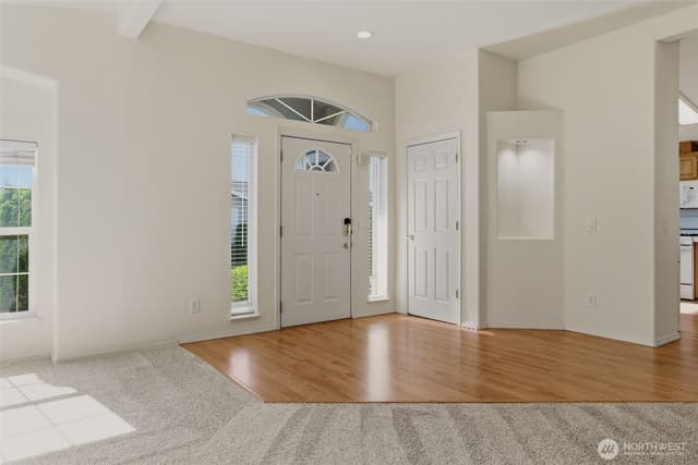 Property photo for 24036 222nd Avenue SE, Maple Valley photo 5