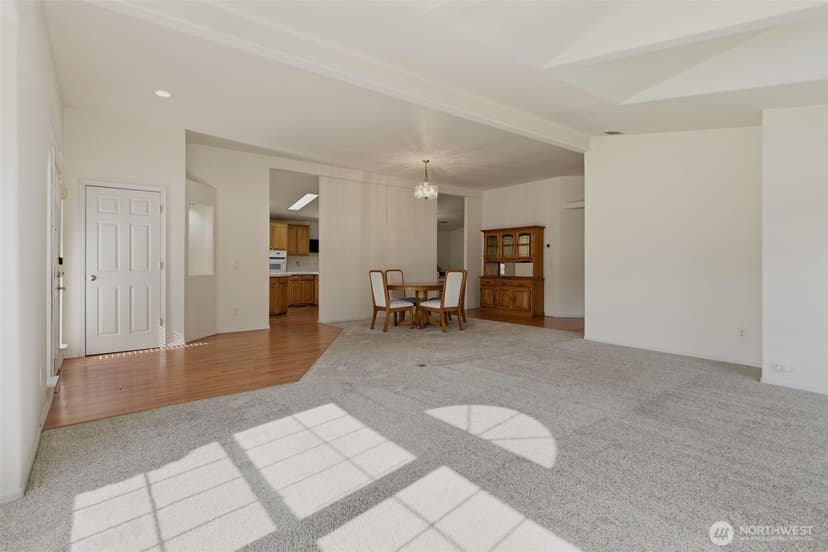 Property photo for 24036 222nd Avenue SE, Maple Valley photo 7
