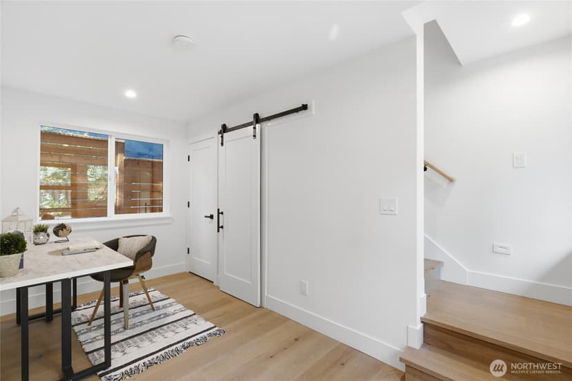 Property photo for 11733 Durland Avenue NE #B, Seattle photo 20
