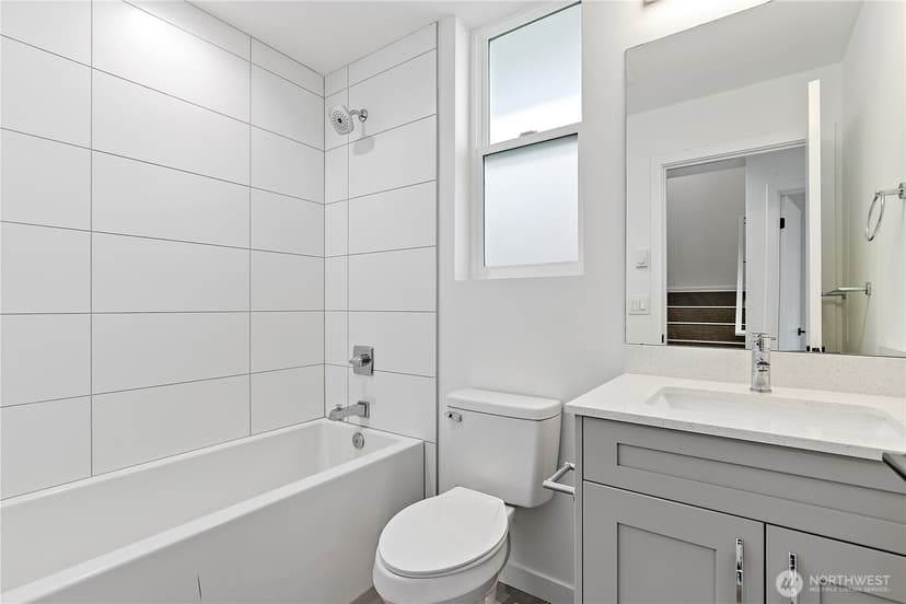 Property photo for 919 NW 56th Street #D, Seattle photo 14