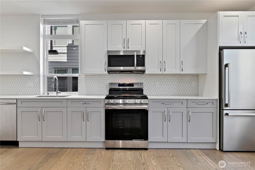 Property photo for 919 NW 56th Street #D, Seattle photo 6
