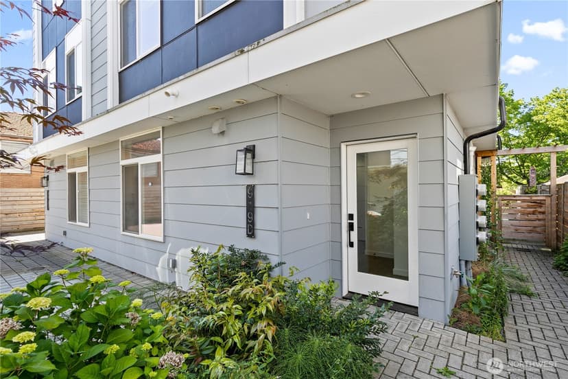 Property photo for 919 NW 56th Street #D, Seattle