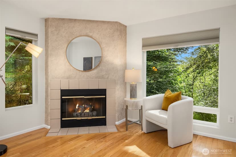 Property photo for 12323 NE 97th Street #M, Kirkland photo 11