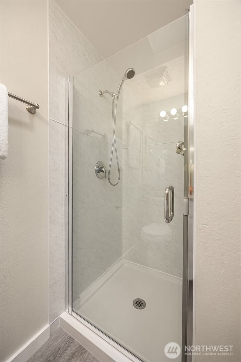 Property photo for 12323 NE 97th Street #M, Kirkland photo 18