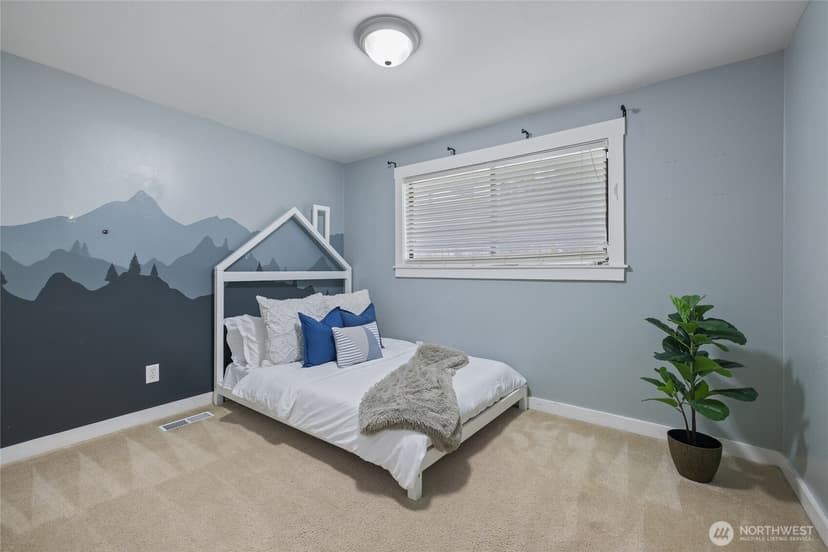 Property photo for 8211 118th Street Ct SW, Lakewood photo 23