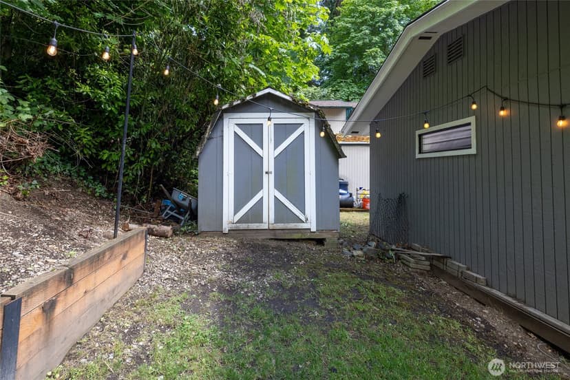 Property photo for 8211 118th Street Ct SW, Lakewood photo 25