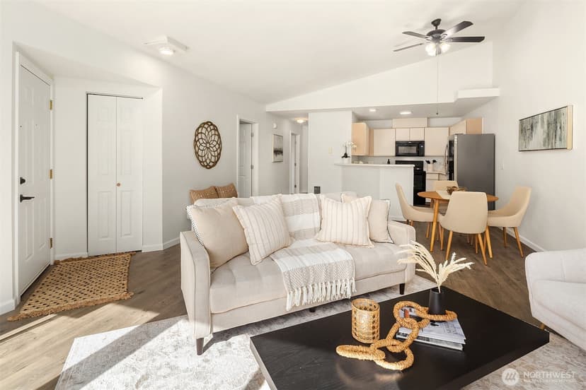 Property photo for 9210 Market Pl #D201, Lake Stevens photo 4