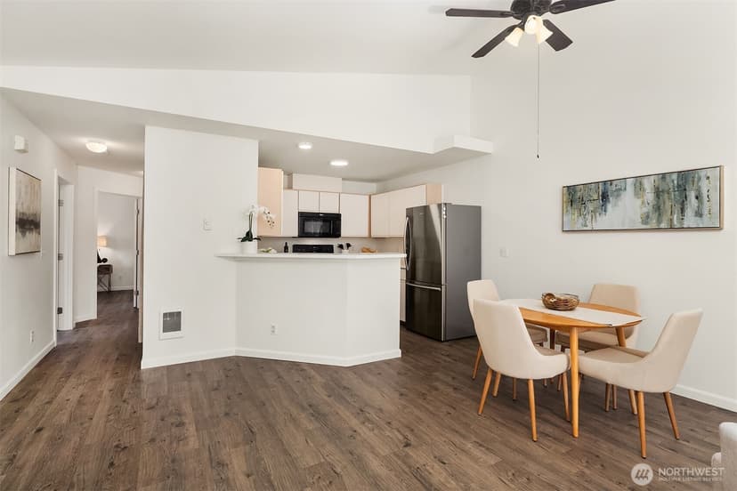 Property photo for 9210 Market Pl #D201, Lake Stevens photo 6