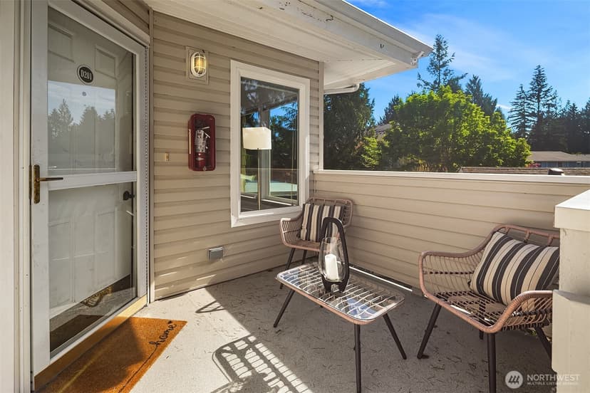 Property photo for 9210 Market Pl #D201, Lake Stevens photo 17