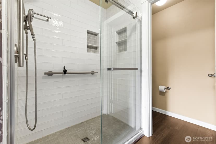 Property photo for 4411 S 330 Place, Federal Way photo 24