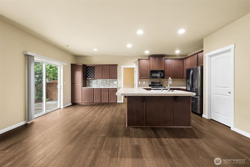 Property photo for 4411 S 330 Place, Federal Way photo 9