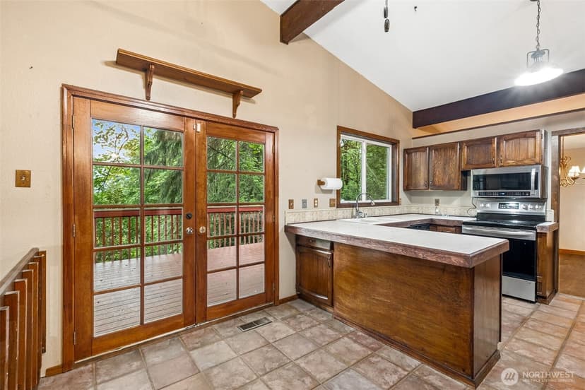 Property photo for 23908 SE 168 Street, Issaquah photo 13