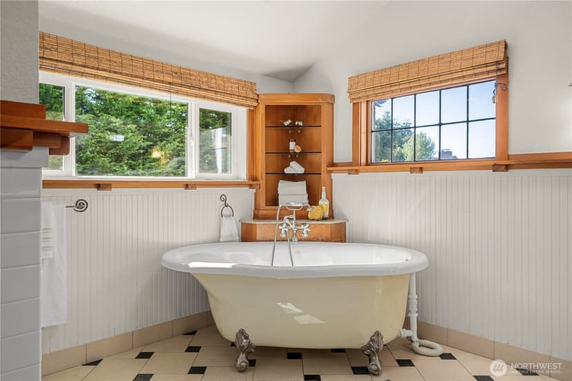 Property photo for 6208 Browns Point Boulevard NE, Tacoma photo 19