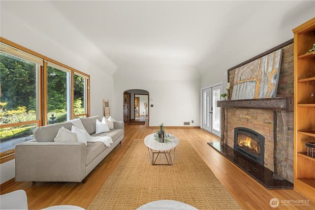 Property photo for 6208 Browns Point Boulevard NE, Tacoma photo 5