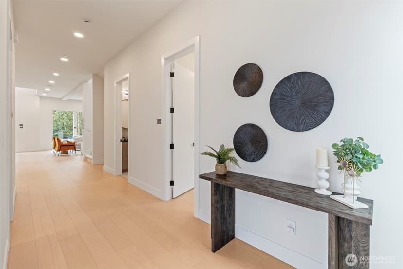 Property photo for 24257 SE 26th Place, Sammamish photo 4