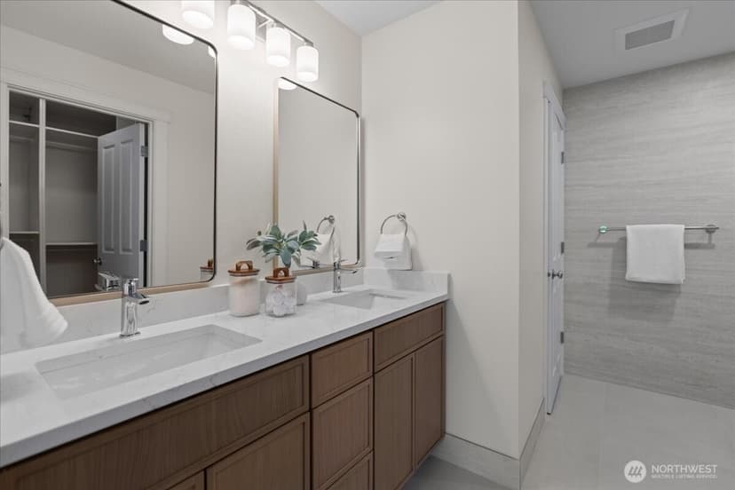 Property photo for 6121 Hazel Avenue SE #E, Auburn photo 28