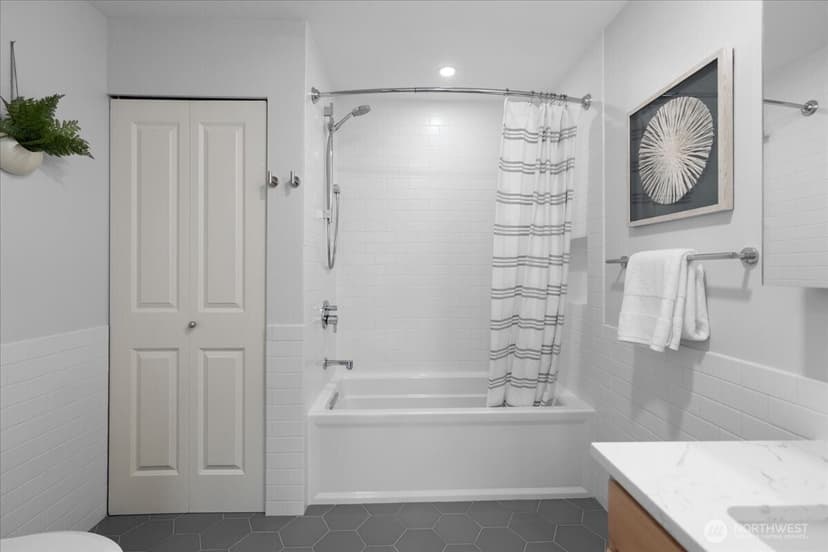 Property photo for 6121 Hazel Avenue SE #E, Auburn photo 23