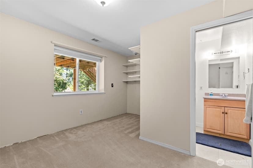 Property photo for 8710 61st Street W, University Place photo 16