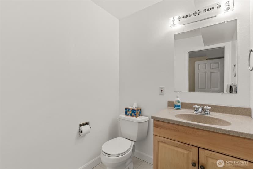 Property photo for 8710 61st Street W, University Place photo 18