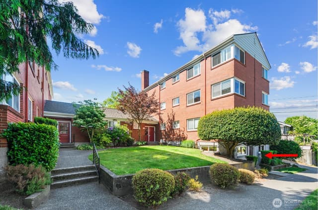 Property photo for 4407 SW Alaska Street #11, Seattle photo 2
