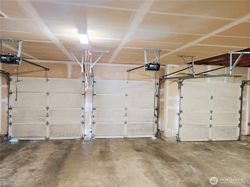 Property photo for 18221 SE 260th Place, Covington photo 15