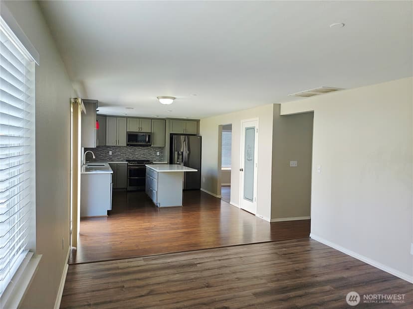 Property photo for 18221 SE 260th Place, Covington photo 14