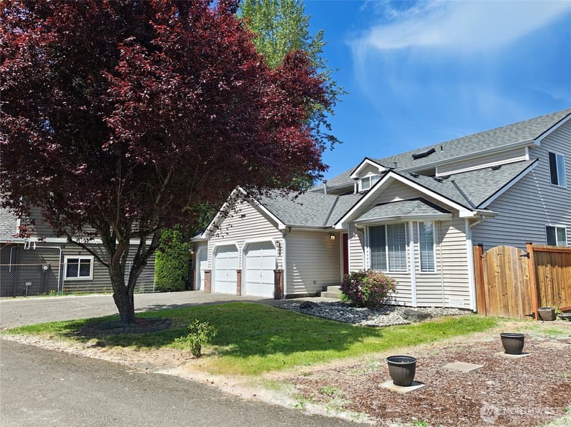 Property photo for 18221 SE 260th Place, Covington photo 2