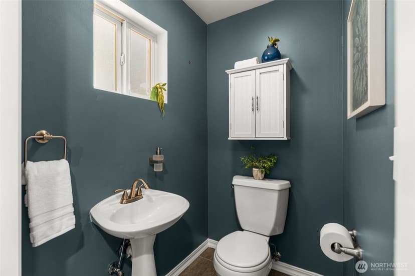 Property photo for 6321 Atlas Place SW, Seattle photo 15