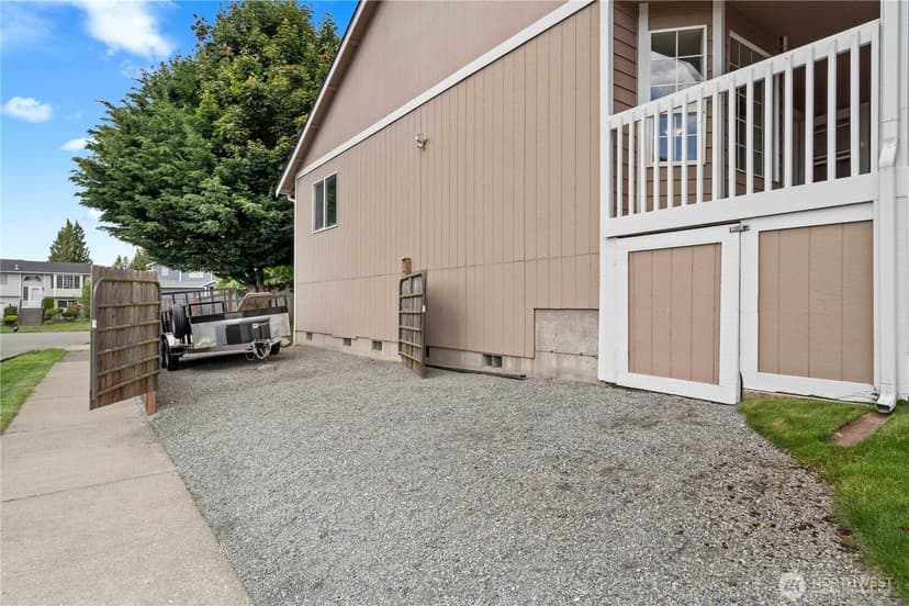 Property photo for 8627 136th Street E, Puyallup photo 28