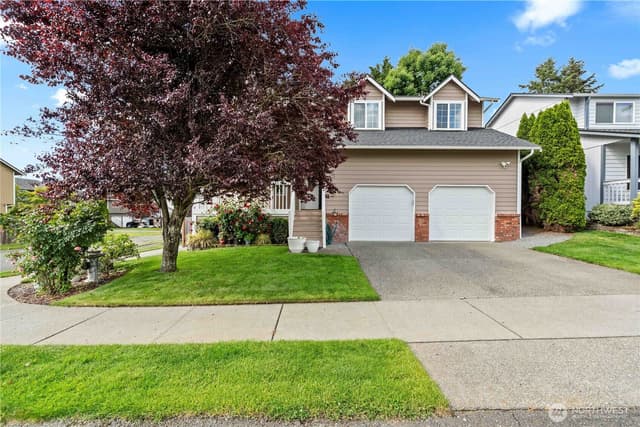 Property photo for 8627 136th Street E, Puyallup photo 2