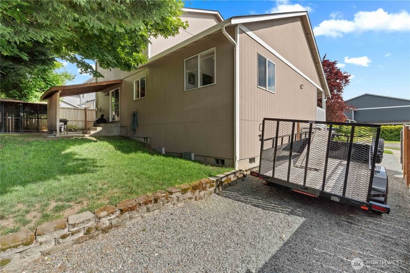 Property photo for 8627 136th Street E, Puyallup photo 32