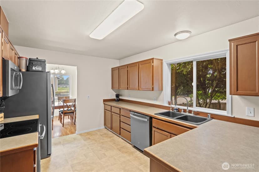 Property photo for 8627 136th Street E, Puyallup photo 11