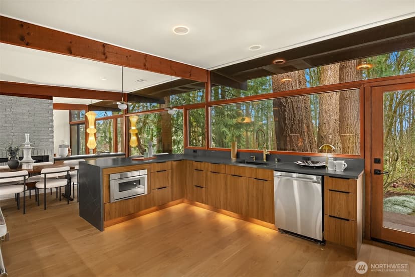 Property photo for 14841 SE 54th Street, Bellevue photo 19