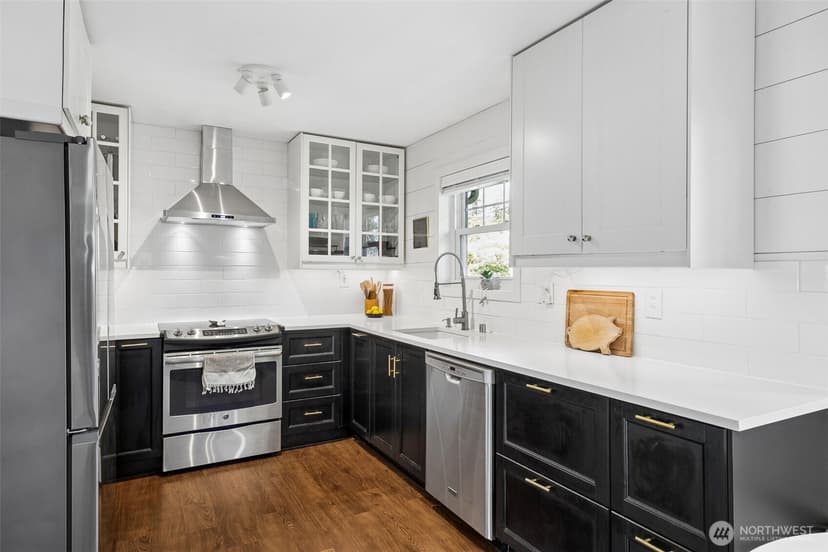 Property photo for 3805 Cadillac Lane SW, Lakewood photo 9
