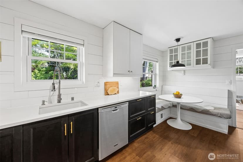 Property photo for 3805 Cadillac Lane SW, Lakewood photo 11