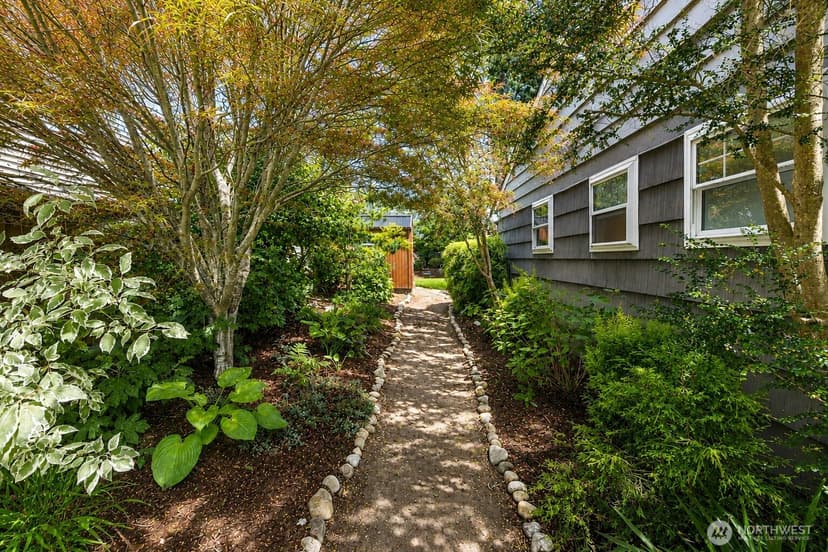 Property photo for 3805 Cadillac Lane SW, Lakewood photo 30
