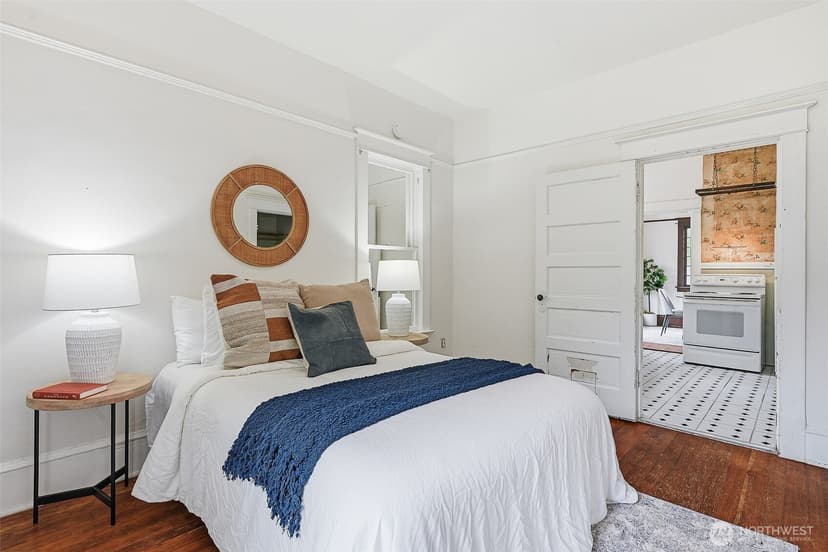 Property photo for 4651 1st Avenue NE, Seattle photo 18