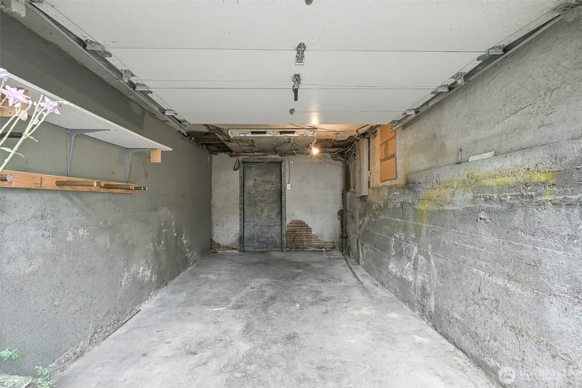 Property photo for 4651 1st Avenue NE, Seattle photo 27