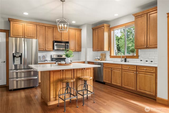 Property photo for 22625 SE 271st Street, Maple Valley photo 5