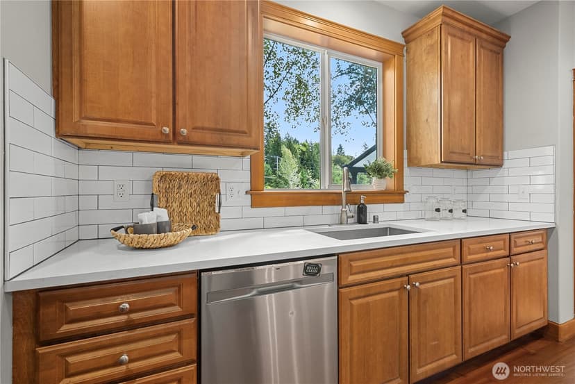 Property photo for 22625 SE 271st Street, Maple Valley photo 8