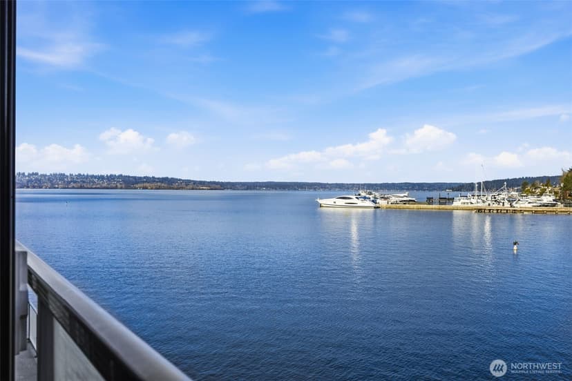 Property photo for 515 S Lake Street #204, Kirkland photo 8