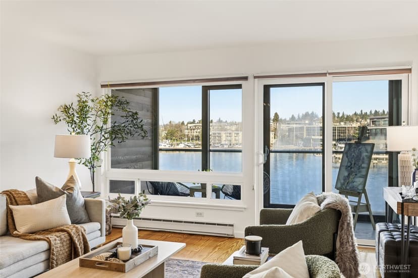 Property photo for 515 S Lake Street #204, Kirkland photo 4