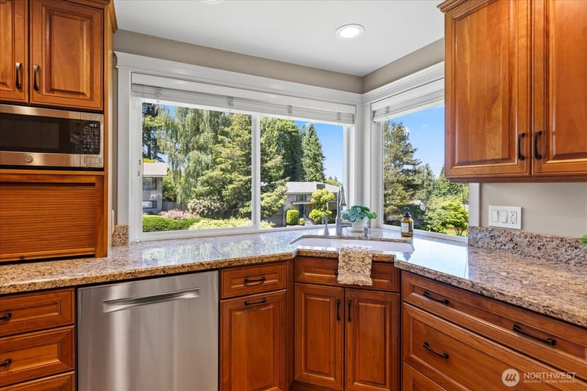 Property photo for 18107 85th Place W, Edmonds photo 12