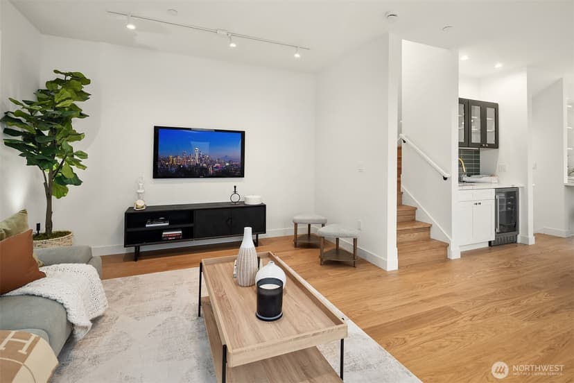 Property photo for 542 W Barrett Street, Seattle photo 11