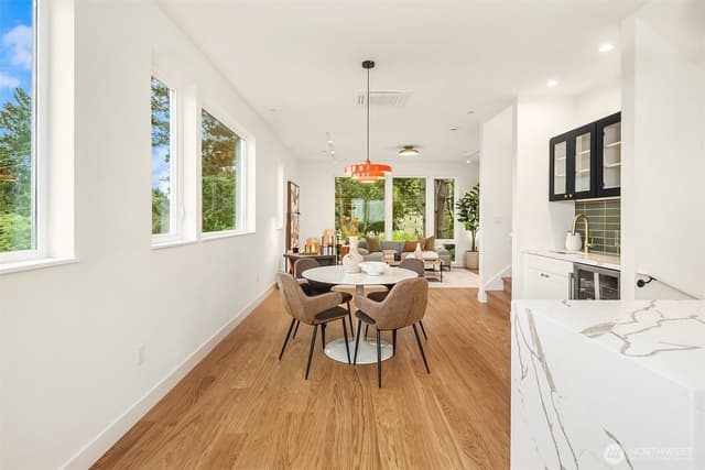 Property photo for 542 W Barrett Street, Seattle photo 5
