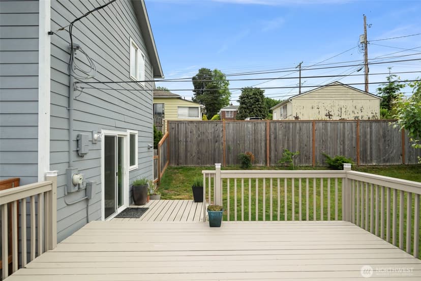 Property photo for 2052 E Wright Avenue, Tacoma photo 14