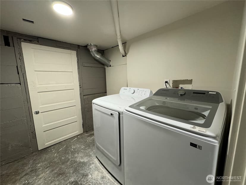 Property photo for 811 NE 66th Street, Seattle photo 22