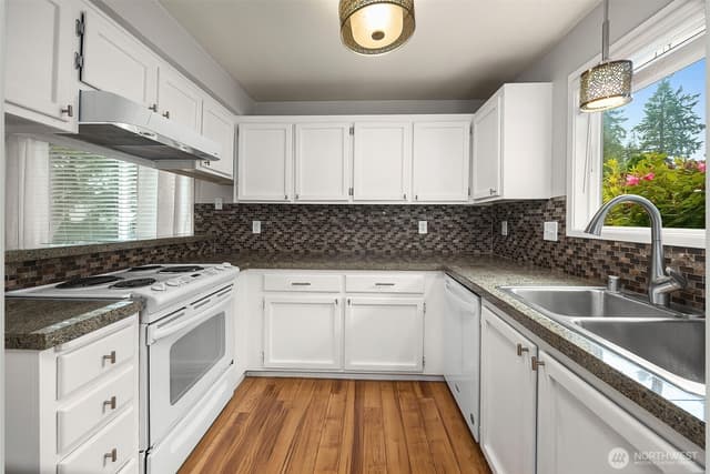 Property photo for 1526 192nd Street SE #O4, Bothell photo 3